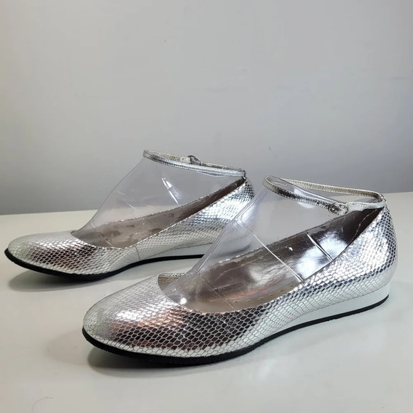 BCBG Silver Pauline Ankle Strap Wedge Shoes Size Women's 9.5 NEW with Defects - Picture 2 of 12